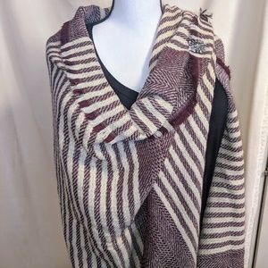 🆕🏷️ Stitchfix Roaka Shawl Scarf Blanket Poncho🆕